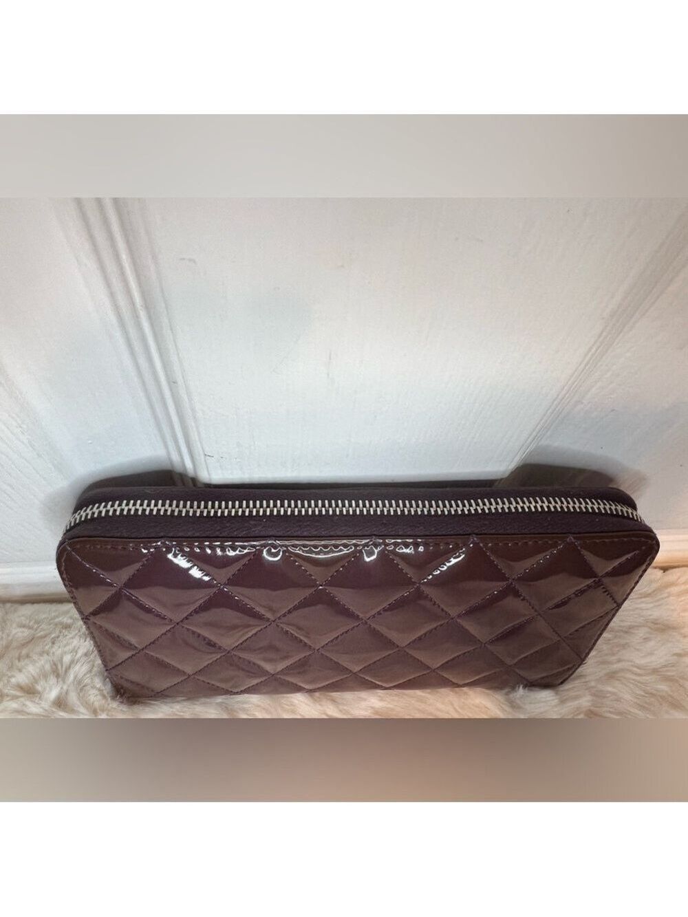 ❤️CHANEL PATENT QUILTED BRILLIANT ZIP-AROUND WALLET PURPLE - Picture 6 of 15